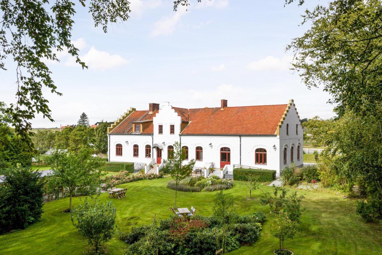 Vita Huset Pa Oesterlen Garsnas Exterior photo